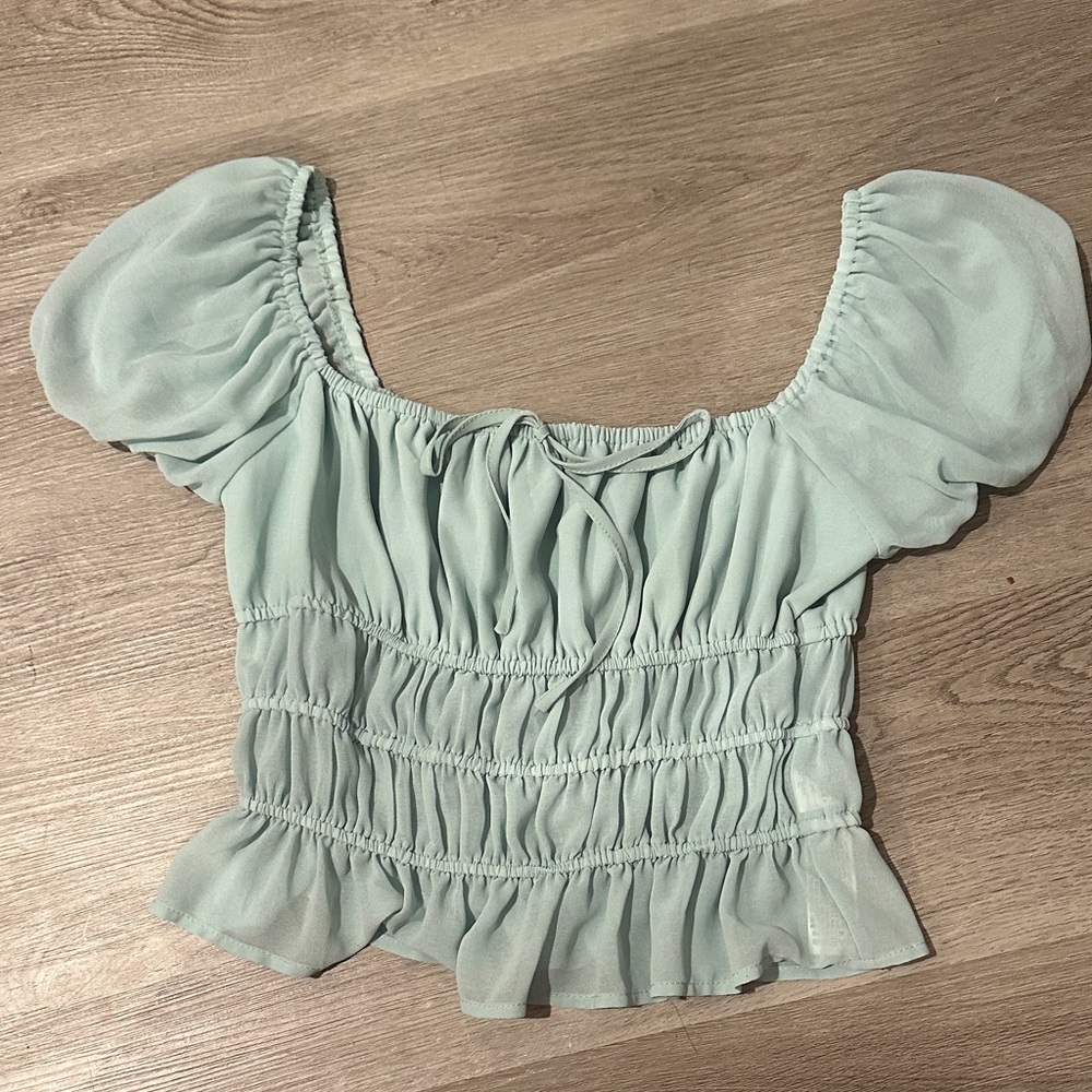 Women’s Forever 21 Medium Mint Green Puff Sleeve Top